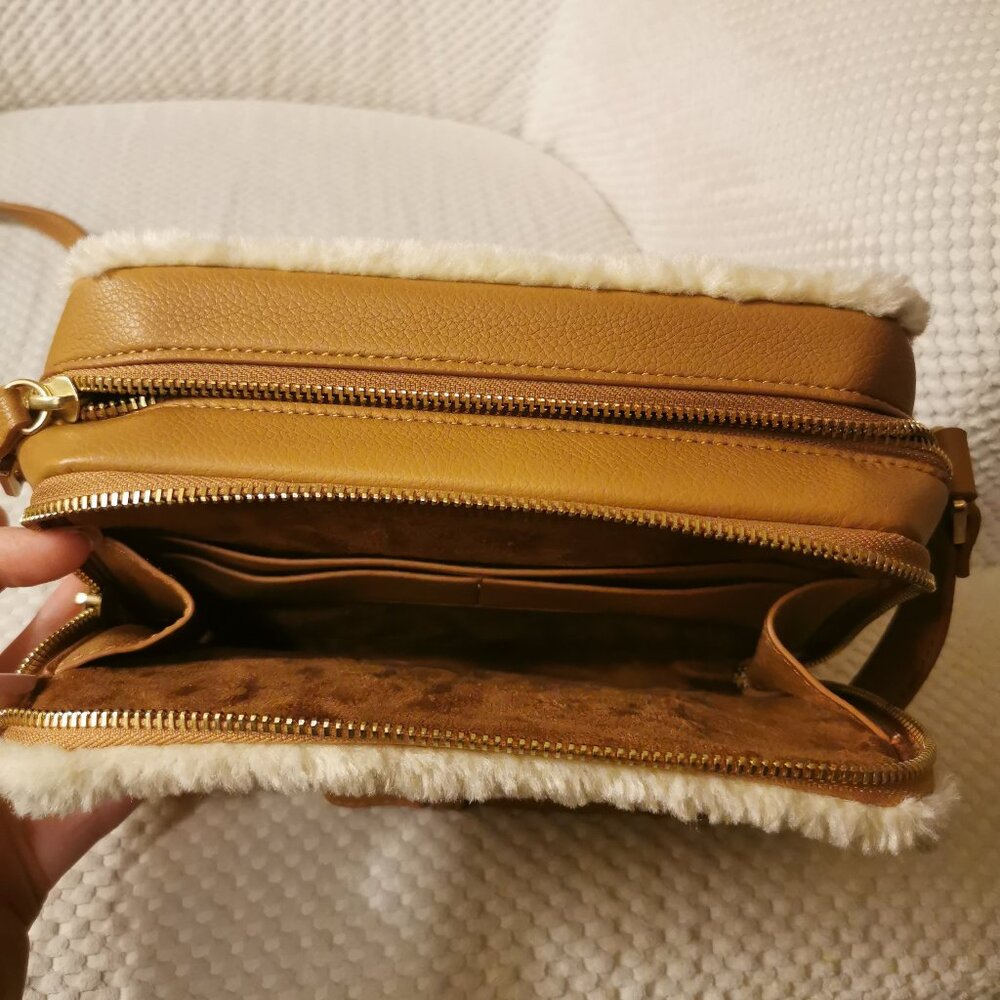 Simons Handbag - Picture 2 of 3